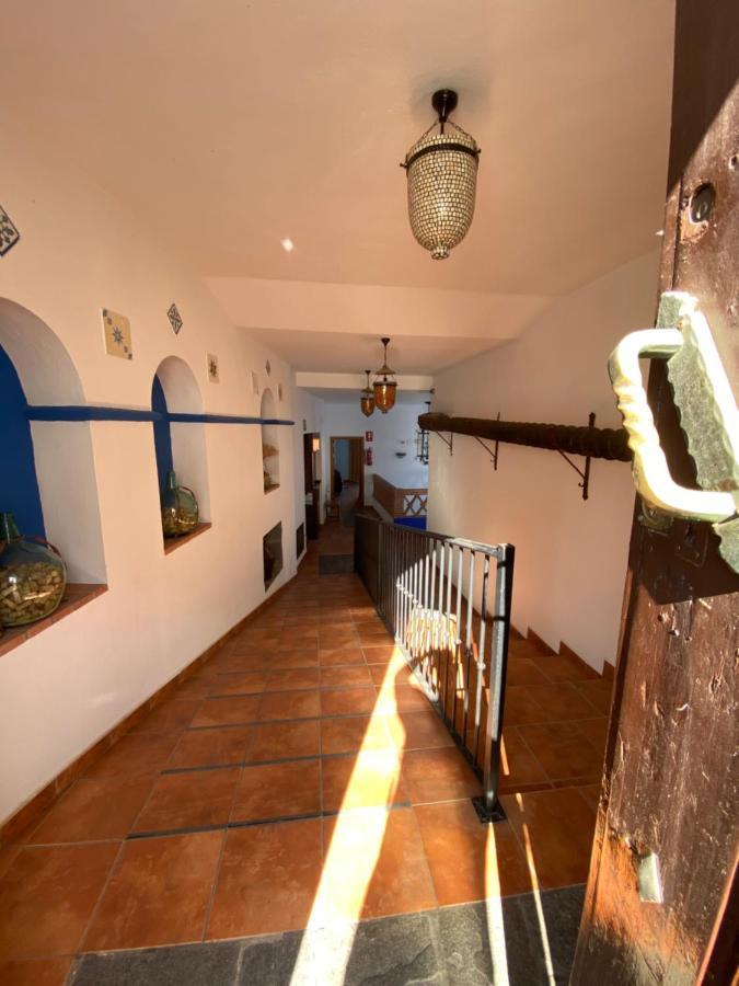 Hotel Rural La Posada De Las Cigueenas Jerez De Los Caballeros Exterior foto