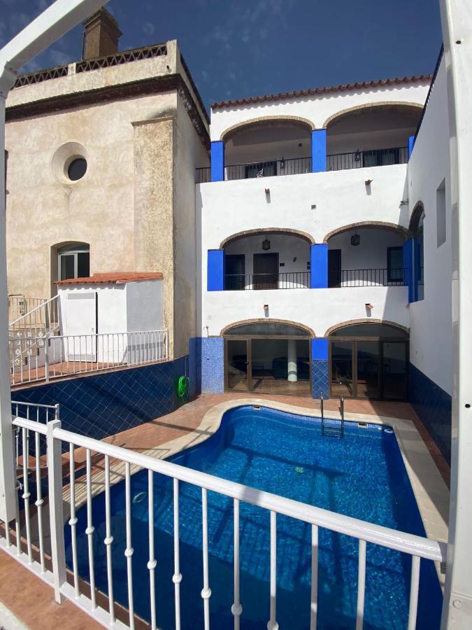 Hotel Rural La Posada De Las Cigueenas Jerez De Los Caballeros Exterior foto