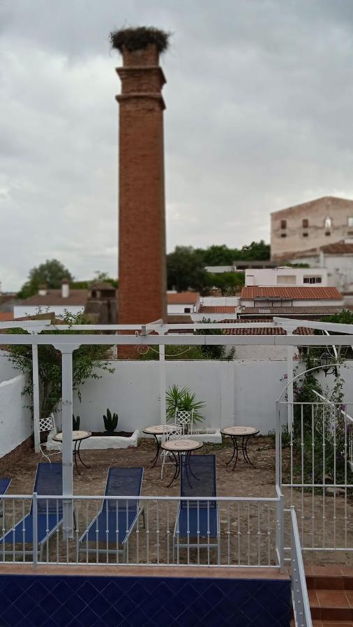 Hotel Rural La Posada De Las Cigueenas Jerez De Los Caballeros Exterior foto